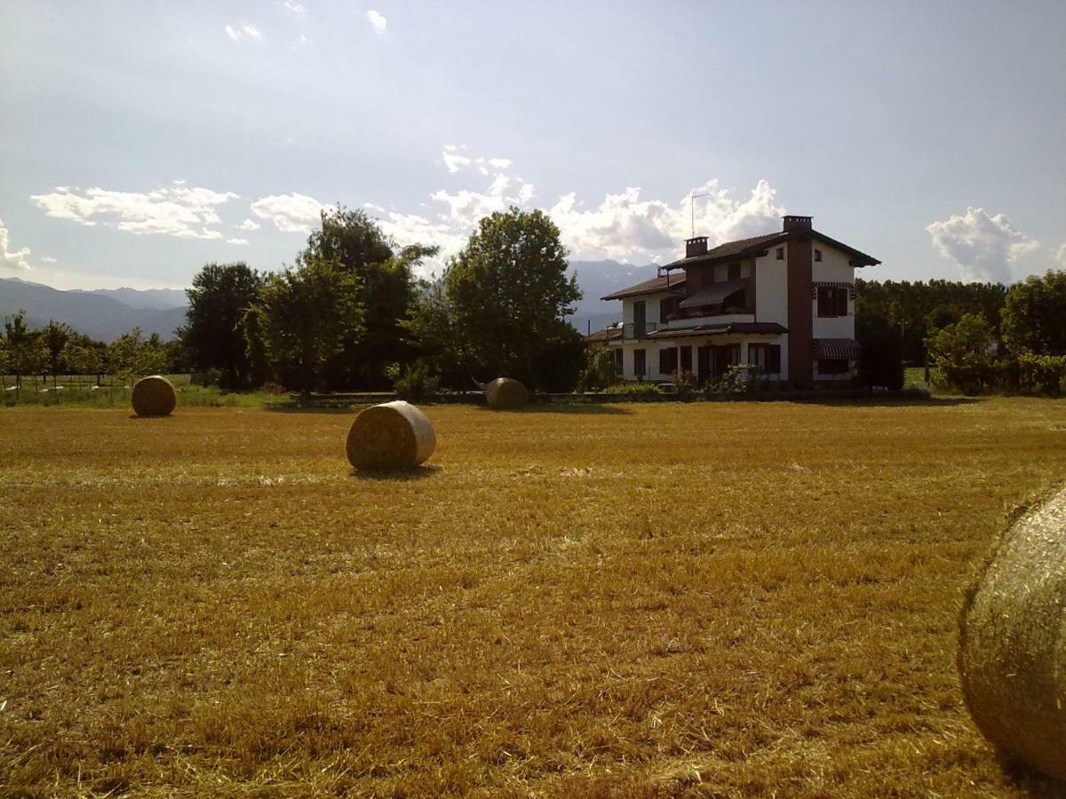 I 99 Ulivi Bed & Breakfast Cavour ภายนอก รูปภาพ