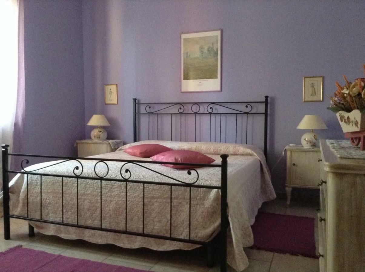 I 99 Ulivi Bed & Breakfast Cavour ภายนอก รูปภาพ