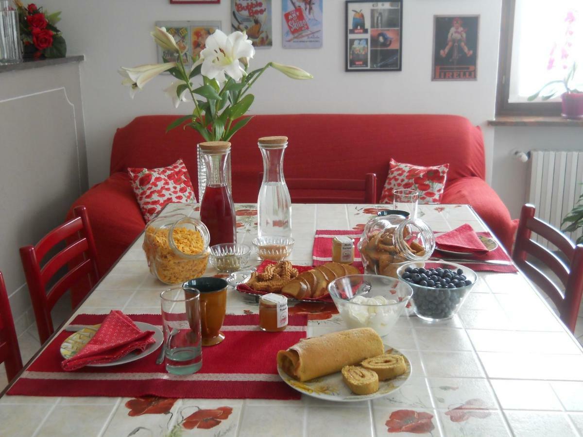 I 99 Ulivi Bed & Breakfast Cavour ภายนอก รูปภาพ